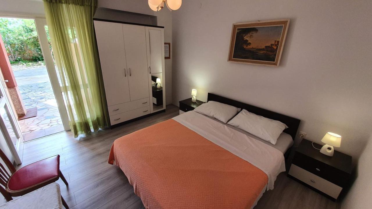 Double Rooms With Terrace Tomica Baška Eksteriør billede