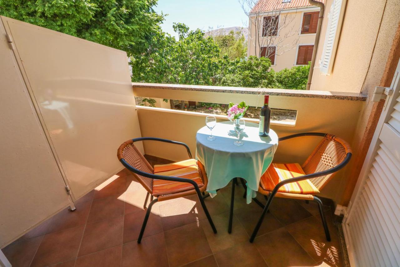 Double Rooms With Terrace Tomica Baška Eksteriør billede